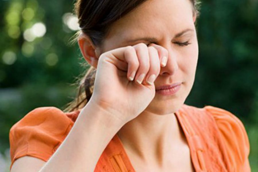 Alergia ocular relacionada con la exposición a aerosoles